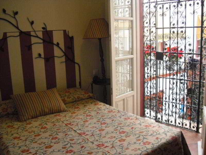 סביליה Hostal Callejon Del Agua מראה חיצוני תמונה