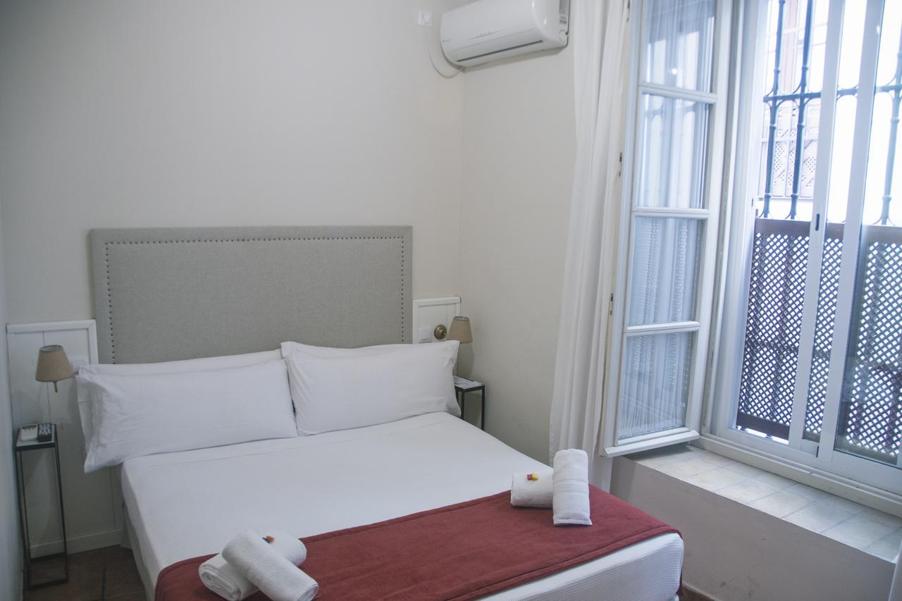 סביליה Hostal Callejon Del Agua מראה חיצוני תמונה