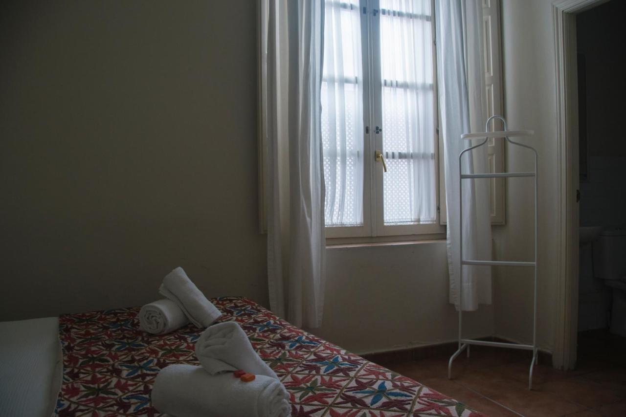 סביליה Hostal Callejon Del Agua מראה חיצוני תמונה