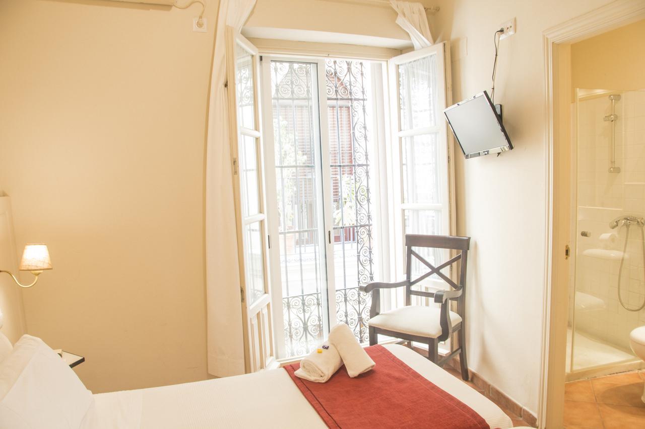 סביליה Hostal Callejon Del Agua מראה חיצוני תמונה